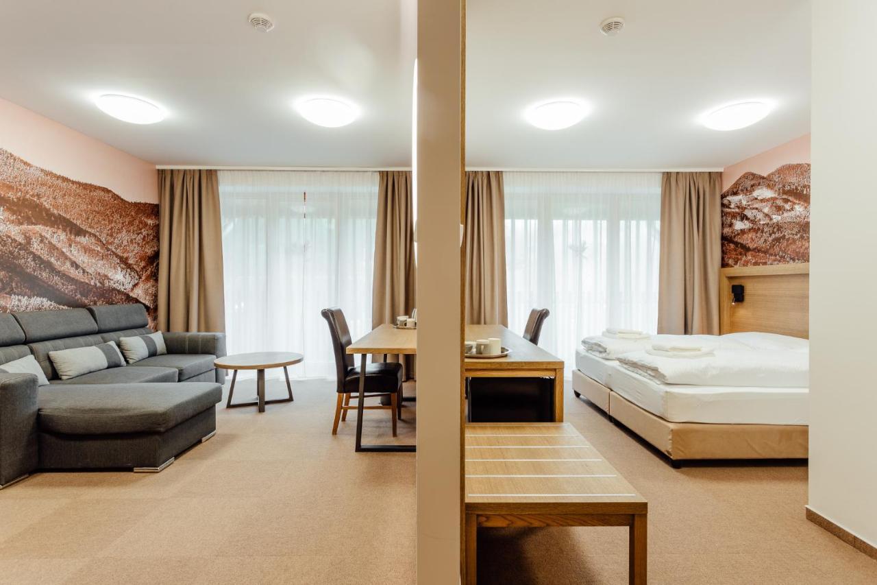 Apartmany Humno Valča Eksteriør billede