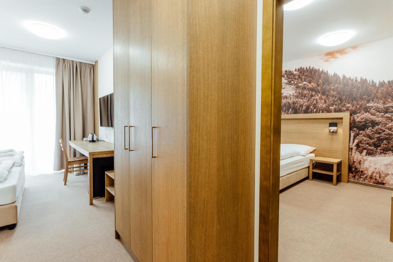 Apartmany Humno Valča Eksteriør billede