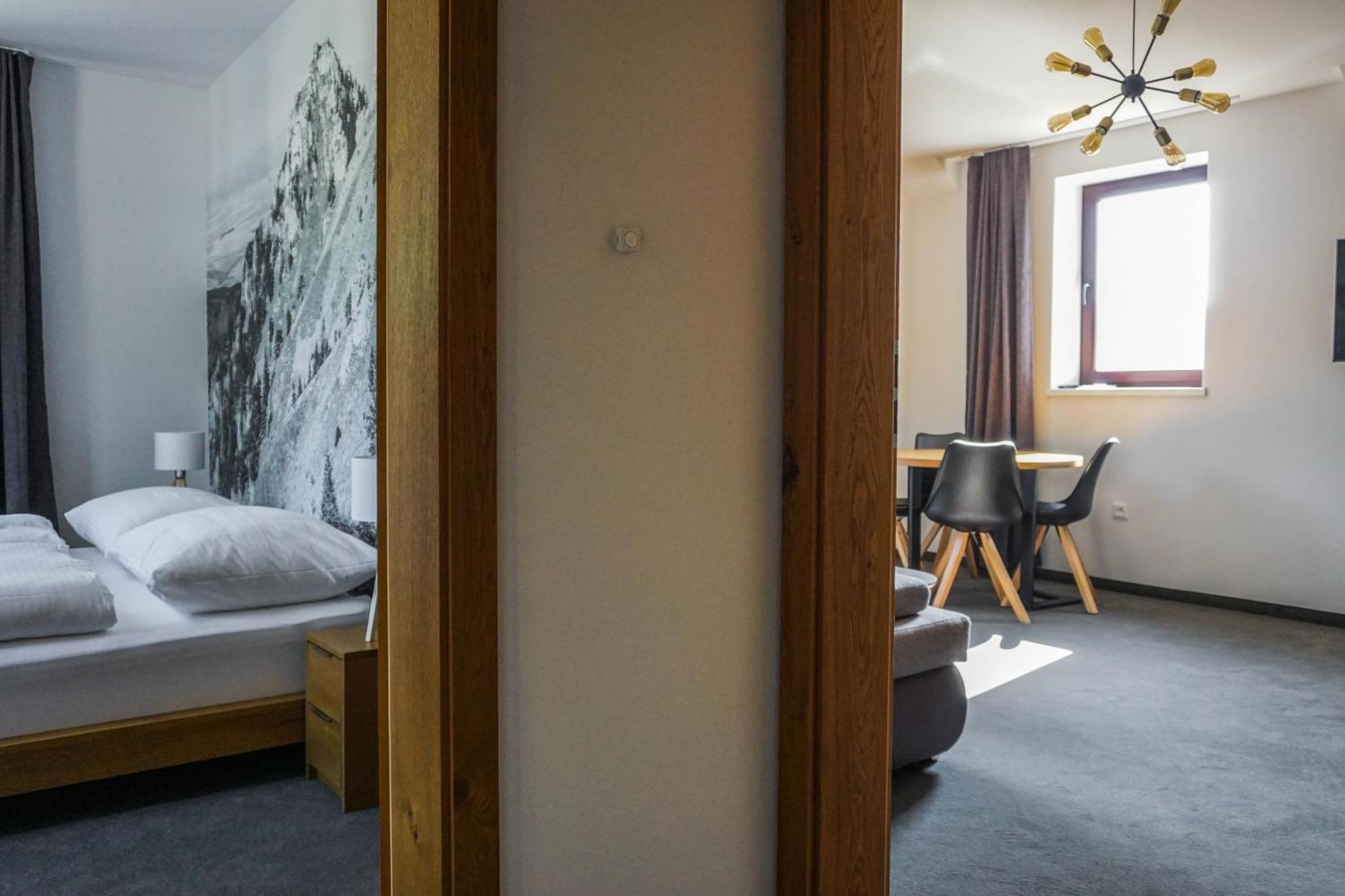 Apartmany Humno Valča Eksteriør billede
