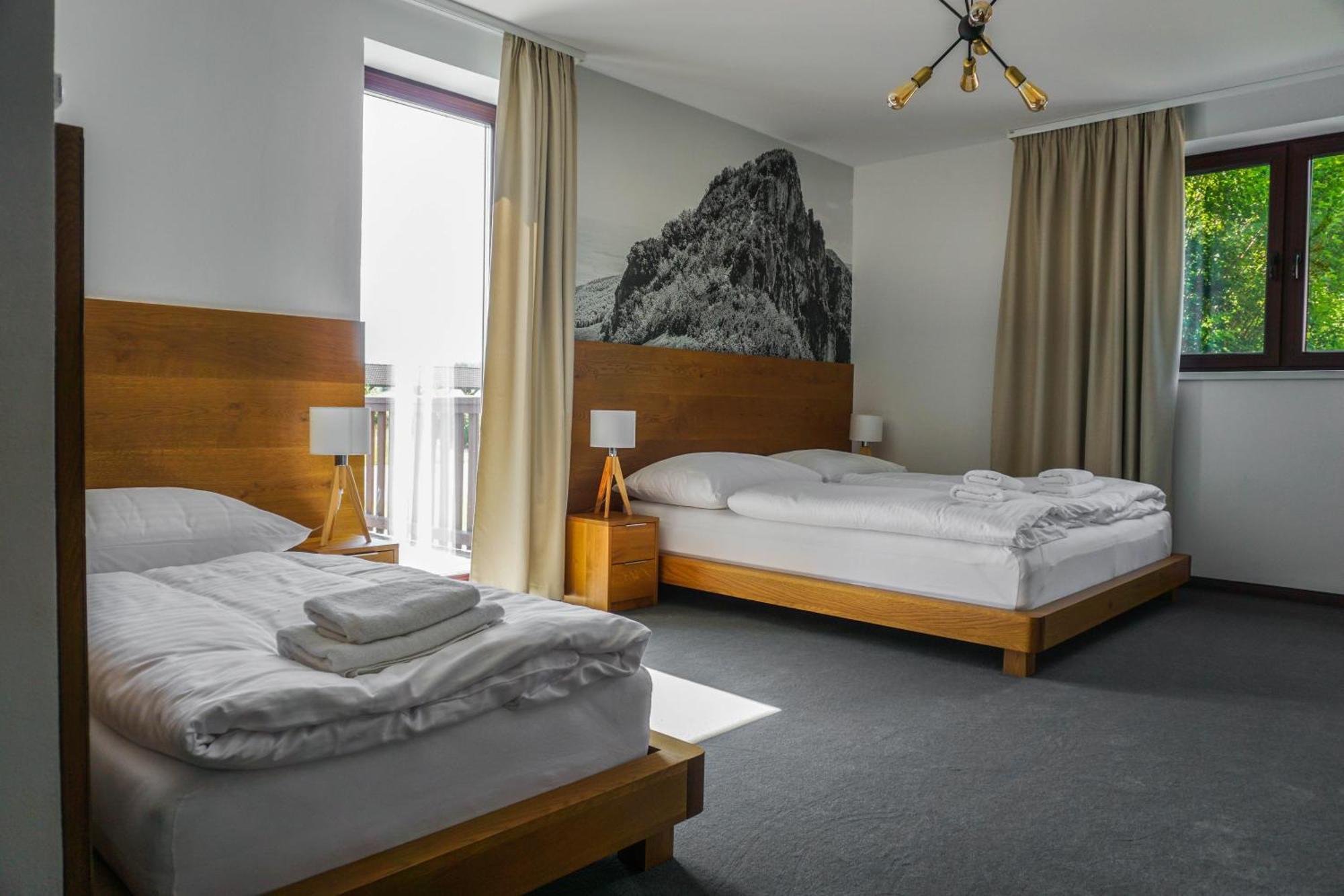 Apartmany Humno Valča Eksteriør billede